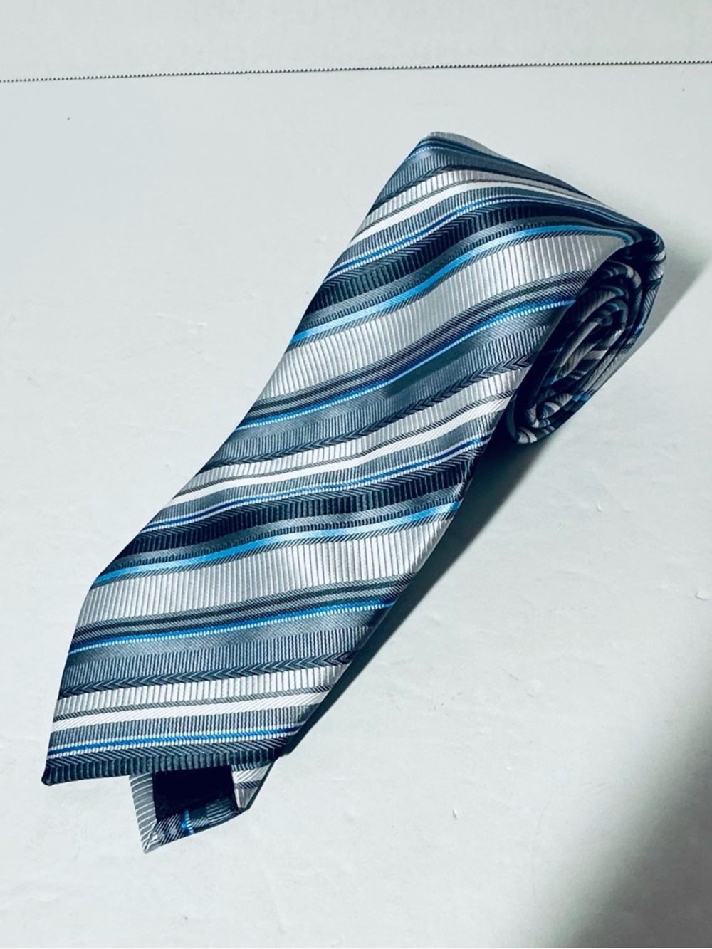 Brand Q Italy Tie Blue/Silver/Grey Stripe W Pocket Handkerchief Model 561-C NWT